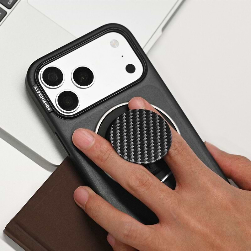 Carbon Lattice Black &mdash; MagSafe Low-Pro Grip & Stand image number 2